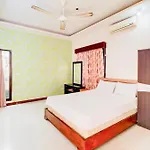 Collection O Putri Inn Homestay